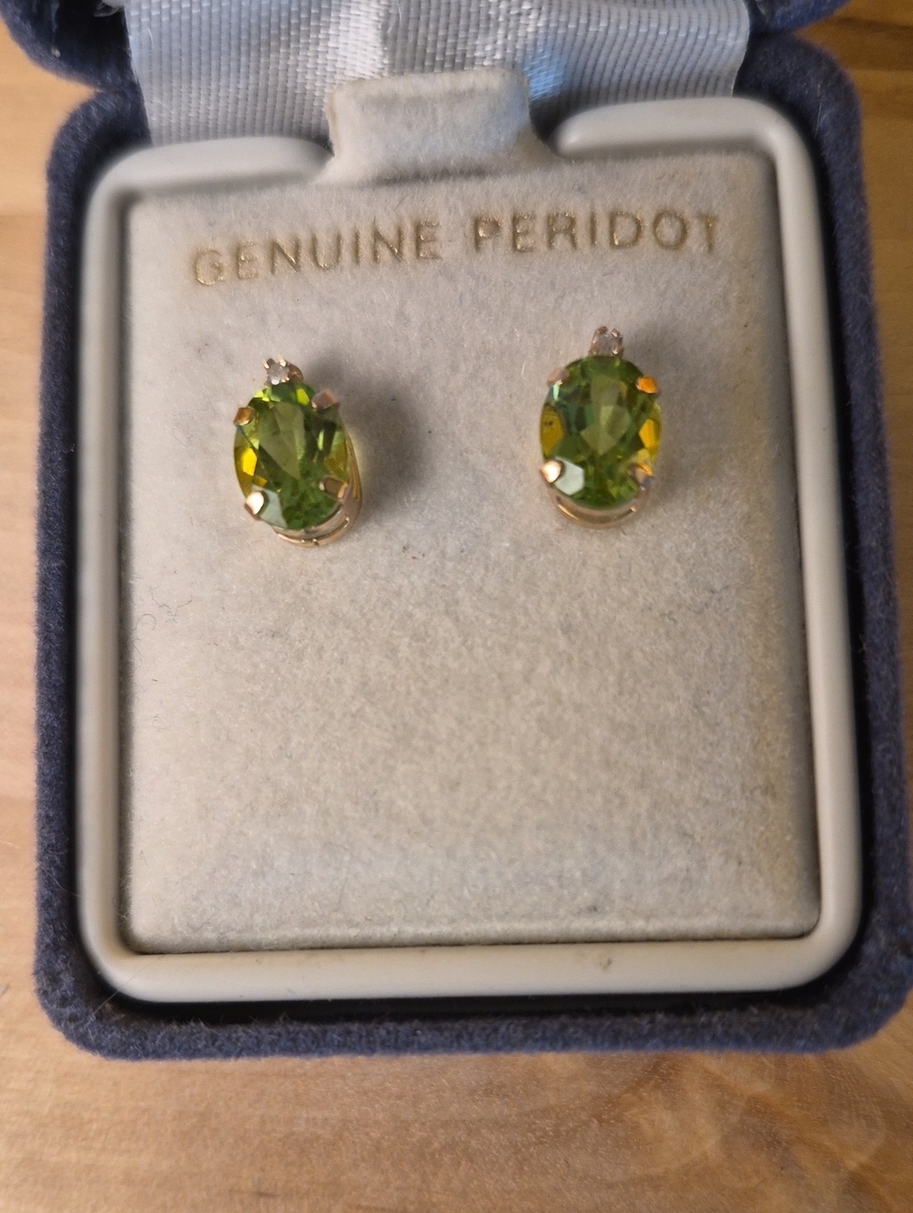 10K Peridot And DIAMOND Stud Earrings